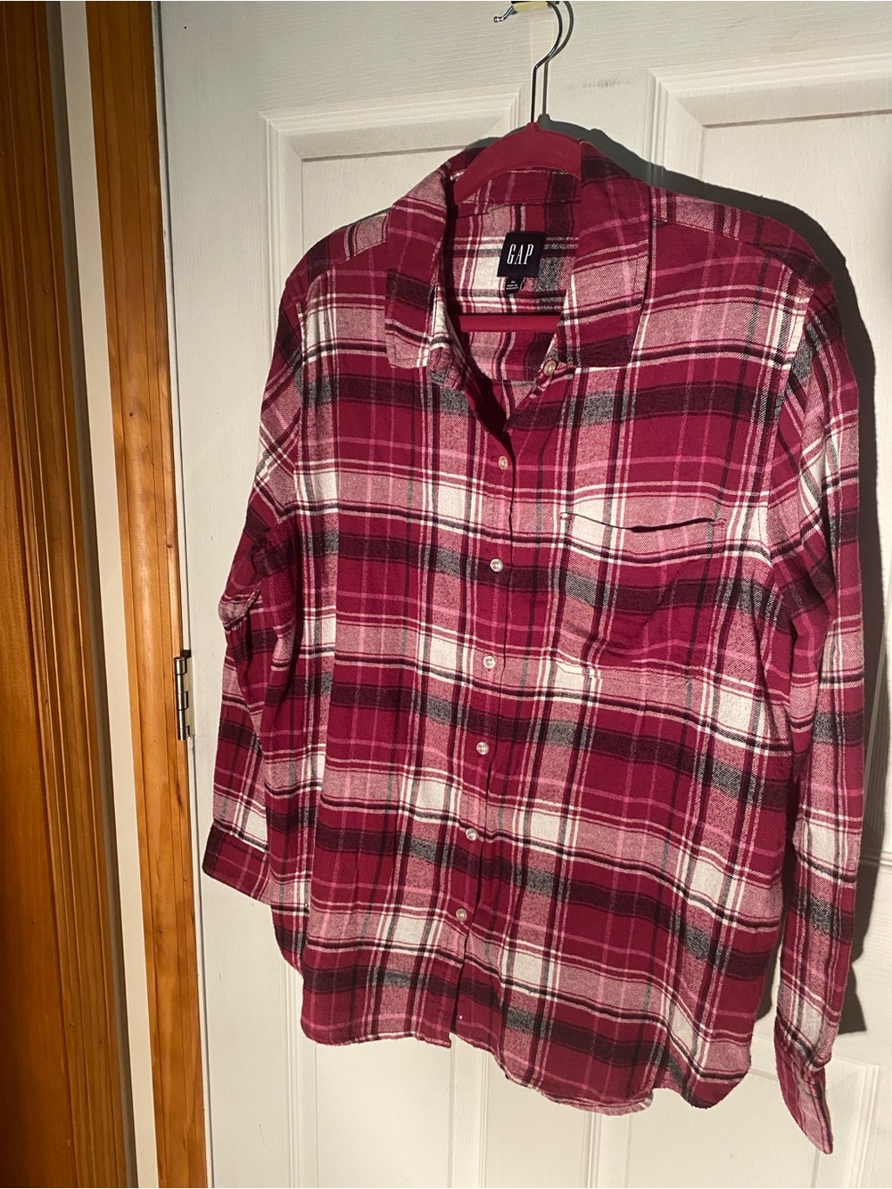 Ladies, extra large button up “GAP” long sleeved shirt